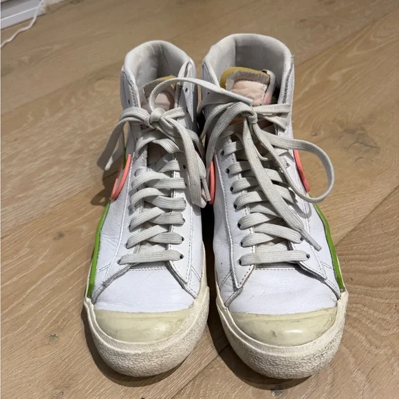 Nike Blazer Mid ‘77 Infinite White High-Top Sneakers, Pink and Electric Green - Picture 4 of 8